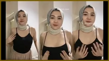Yesi Cewek Jilbab Pap Bugil Pamer Tocil Tapi Pulen poster